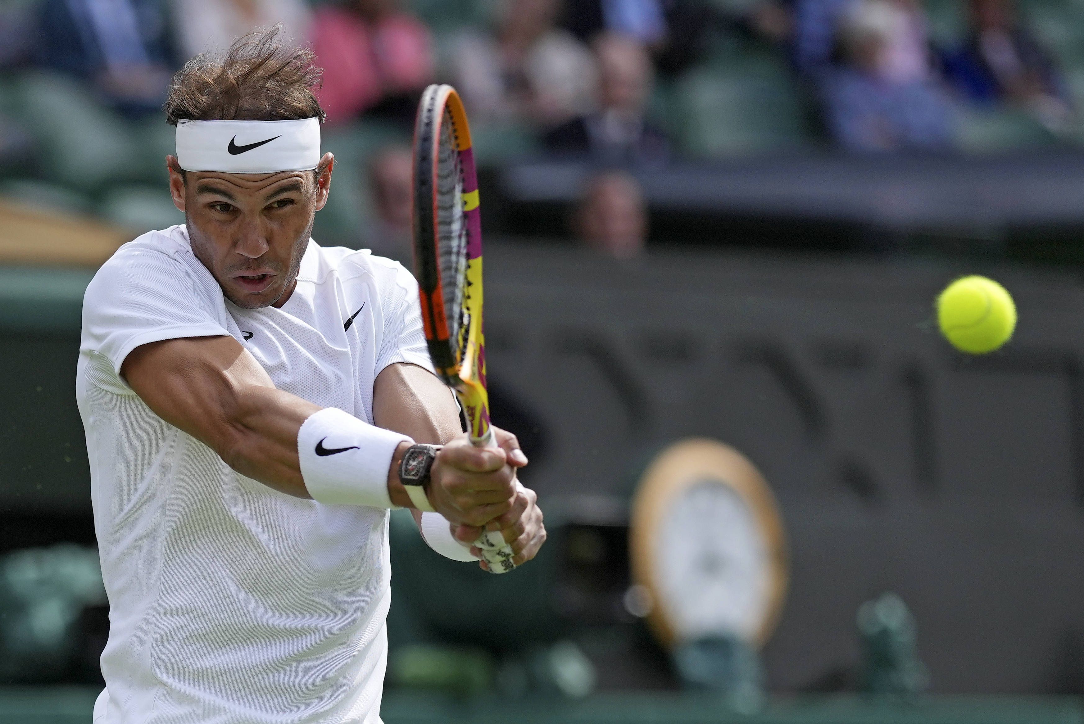 开云足球直播-温网翻盘澳网，纳达尔刷新纪录