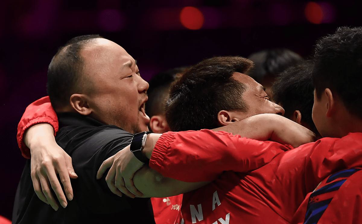 中国队横扫法国队,马龙点燃赛场 中国队横扫法国队,马龙点燃赛场