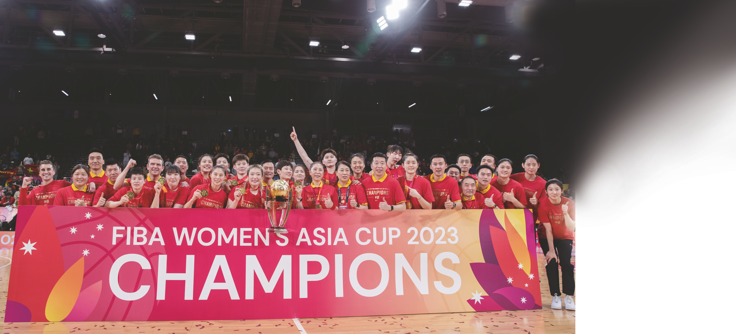 日本队力克韩国队，李梓嘉状态火热