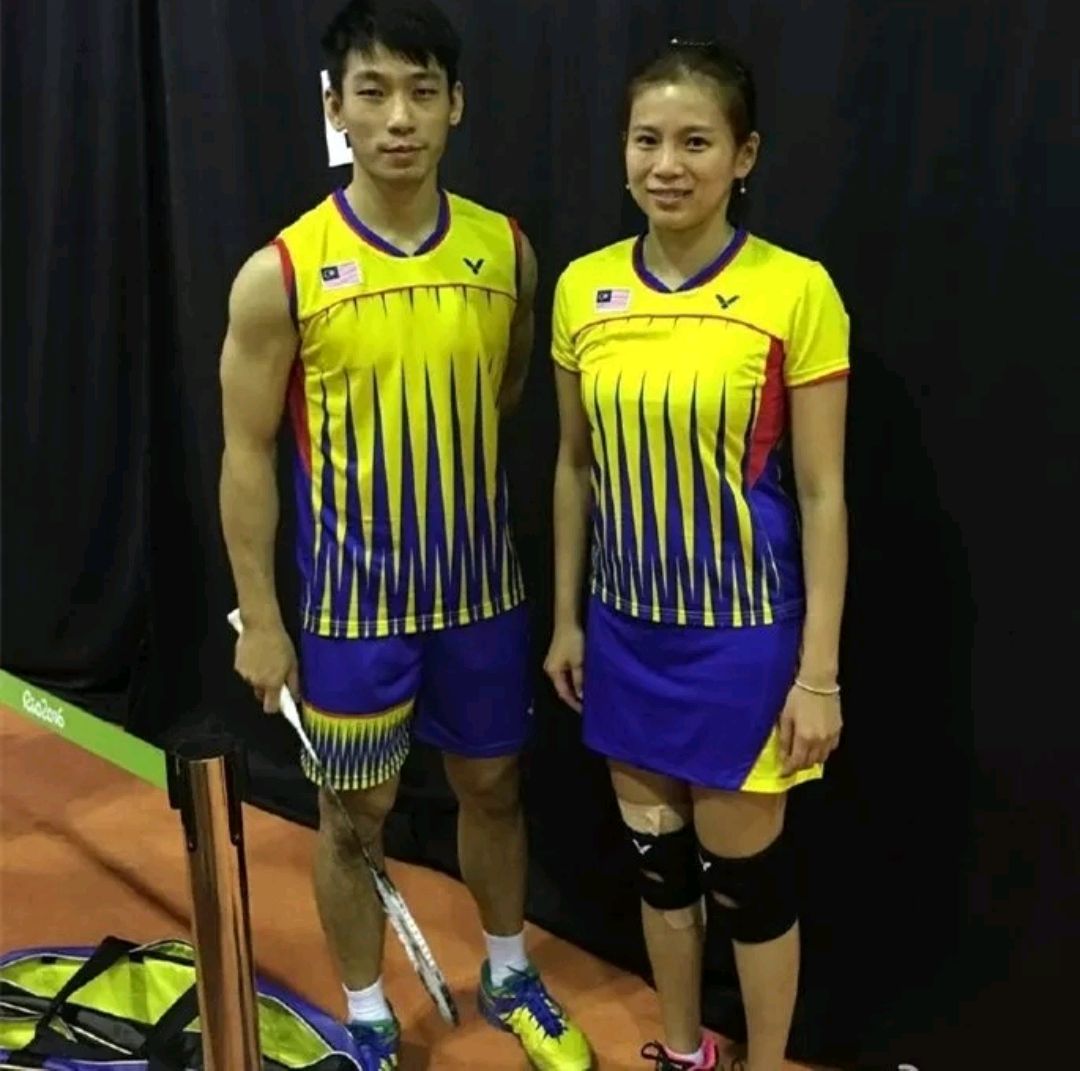 中国队轻取马来西亚队，黄鸭组合点燃赛场