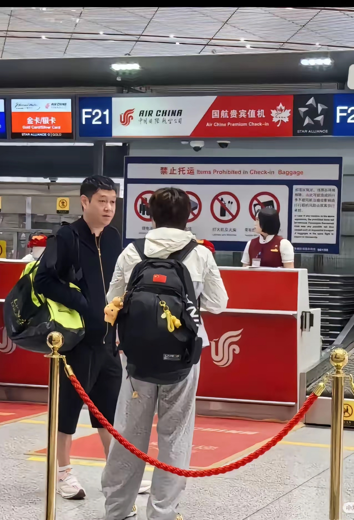 日本羽毛球队完胜印度羽毛球队，马琳统治全场